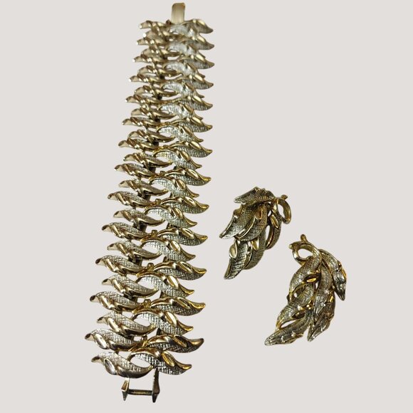 Amerique Two Tone Gold Silver Leaf Motif Vintage Bracelet Clip On Earrings Set - Picture 2 of 16